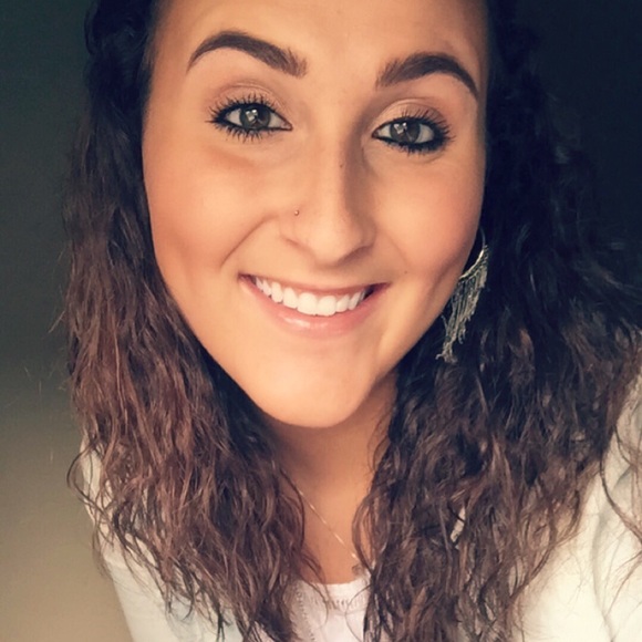 Meet your Posher, Samantha - Picture 1 of 1